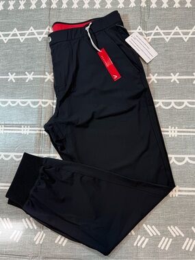 Redvanly Halliday Pull-On Joggers in Tuxedo Black.
